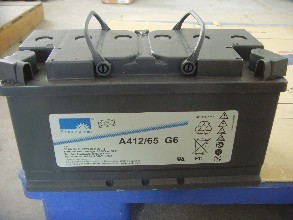 蓄电池是放出电能的电气化学设备